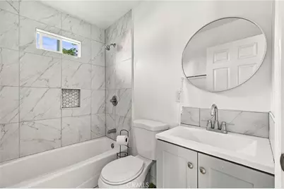7453 Blewett Avenue, Lake Balboa, CA 91406 - Photo 35