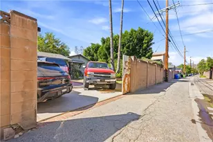 23951 Vanowen St, West Hills, CA 91307 - Photo 21