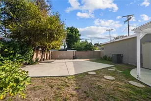 24360 Vanowen St, West Hills, CA 91307 - Photo 51