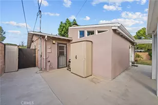 24360 Vanowen St, West Hills, CA 91307 - Photo 49