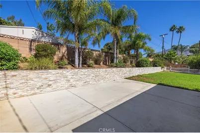 12929 Altano, Sylmar, CA 91342 - Photo 35