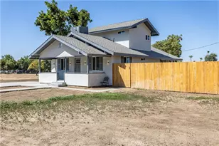 1700 Lotus Ln, Bakersfield, CA 93307 - Photo 5