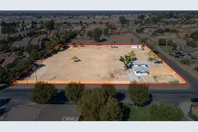 1700 Lotus Lane, Bakersfield, CA 93307 - Photo 45