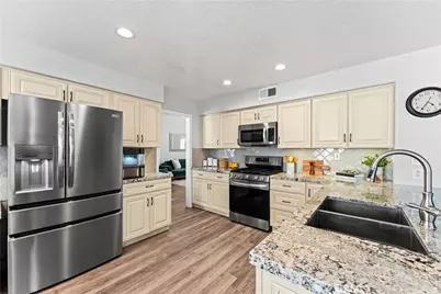 38706 La Mancha Court, Palmdale, CA 93550 - Photo 15