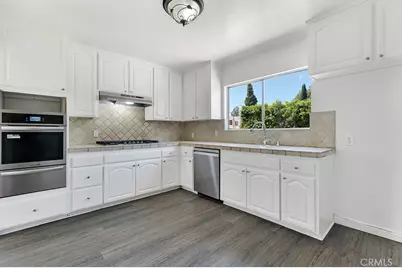 6056 Woodman Avenue, Van Nuys, CA 91401 - Photo 9