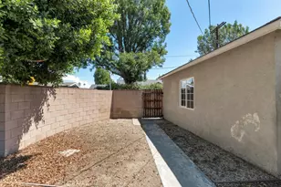 6056 Woodman Ave, Van Nuys, CA 91401 - Photo 43