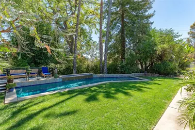 4956 Hood Drive, Woodland Hills, CA 91364 - Photo 27