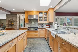 4956 Hood Dr, Woodland Hills, CA 91364 - Photo 13