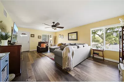19508 Avenue Of The Oaks, Newhall, CA 91321 - Photo 9