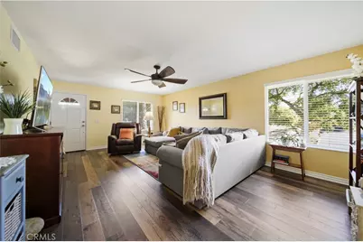 19508 Avenue Of The Oaks, Newhall, CA 91321 - Photo 11