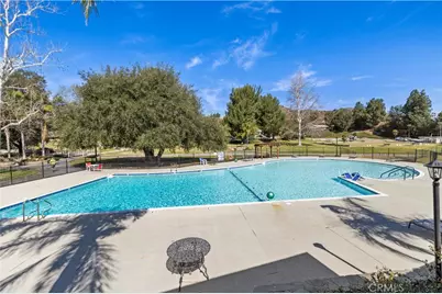 19508 Avenue Of The Oaks, Newhall, CA 91321 - Photo 43