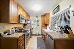 19508 Ave Of The Oaks, Newhall, CA 91321 - Photo 15