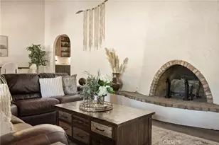 11560 Darling, Agua Dulce, CA 91390 - Photo 17