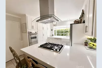 26261 Veva Way, Calabasas, CA 91302 - Photo 21