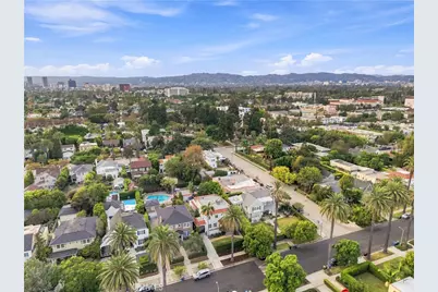 911 S Victoria Avenue, Los Angeles, CA 90019 - Photo 31
