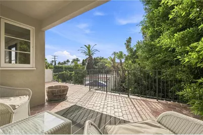 911 S Victoria Avenue, Los Angeles, CA 90019 - Photo 21