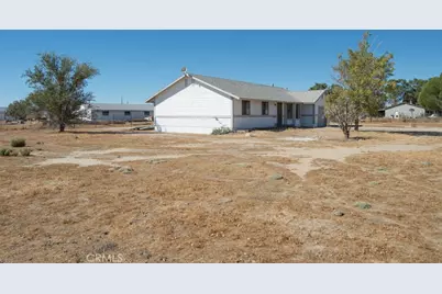 5902 Margaritha, Rosamond, CA 93560 - Photo 37