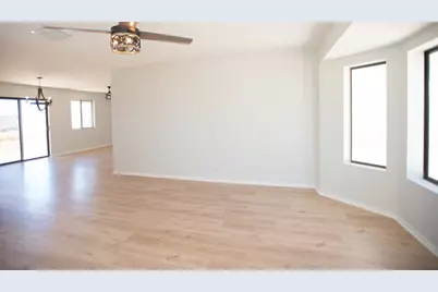 5902 Margaritha, Rosamond, CA 93560 - Photo 21