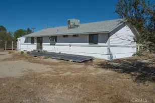 5902 Margaritha, Rosamond, CA 93560 - Photo 35
