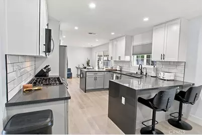 17000 Jeanine Place, Granada Hills, CA 91344 - Photo 7