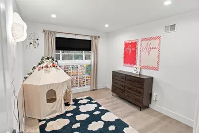 17000 Jeanine Place, Granada Hills, CA 91344 - Photo 15