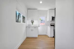 5547 Shoup, Woodland Hills, CA 91367 - Photo 21