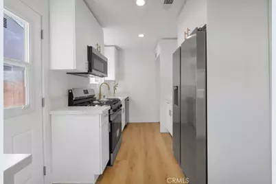 5547 Shoup, Woodland Hills, CA 91367 - Photo 15