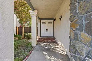 26825 Pamela Dr, Canyon Country, CA 91351 - Photo 31