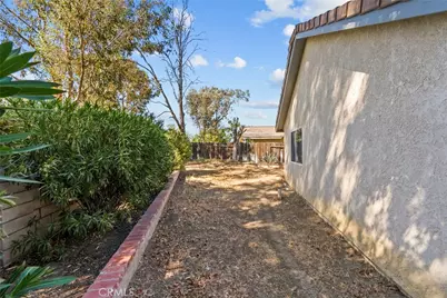 26825 Pamela Drive, Canyon Country, CA 91351 - Photo 27