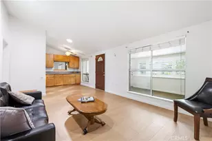 19204 Ave Of The Oaks, Newhall, CA 91321 - Photo 9