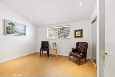 19204 Avenue Of The Oaks #B, Newhall, CA 91321 - Photo 23