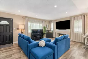 15741 Haynes St, Van Nuys, CA 91406 - Photo 5