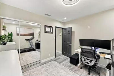 15741 Haynes Street, Van Nuys, CA 91406 - Photo 29