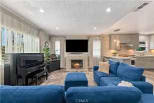 15741 Haynes St, Van Nuys, CA 91406 - Photo 3