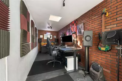 15741 Haynes Street, Van Nuys, CA 91406 - Photo 25
