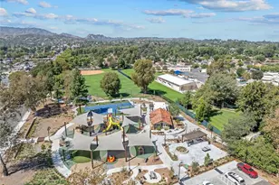 23534 Via Castanet, Valencia, CA 91355 - Photo 45