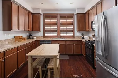 28600 Pietro Drive, Valencia, CA 91354 - Photo 17