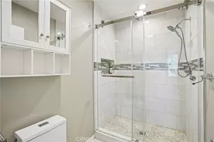 7718 Via Napoli, Burbank, CA 91504 - Photo 25
