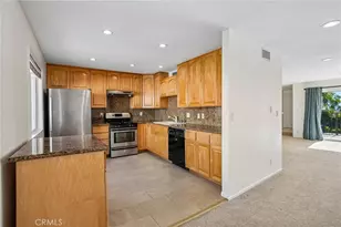 7718 Via Napoli, Burbank, CA 91504 - Photo 17