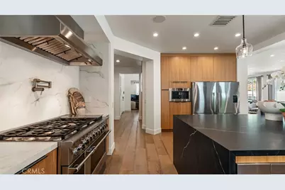 29340 Via Milagro, Valencia, CA 91354 - Photo 15