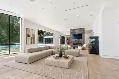 4653 Vanalden Avenue, Tarzana, CA 91356 - Photo 7