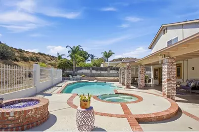 23134 La Granja, Valencia, CA 91354 - Photo 45
