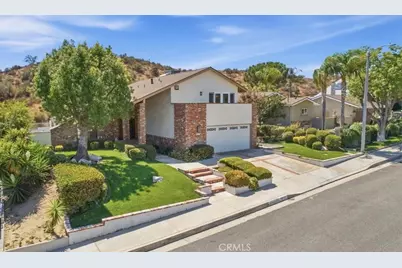23134 La Granja, Valencia, CA 91354 - Photo 5
