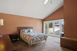 23134 La Granja, Valencia, CA 91354 - Photo 37