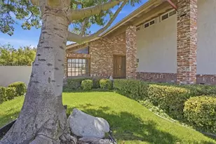 23134 La Granja, Valencia, CA 91354 - Photo 9