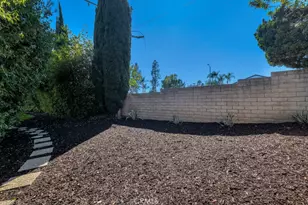 20465 Shamrock Pl, Chatsworth, CA 91311 - Photo 43