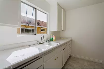 10035 Sepulveda Boulevard, Mission Hills (San Fernando), CA 91345 - Photo 7