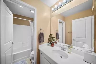 28360 Mirabelle, Saugus, CA 91350 - Photo 21