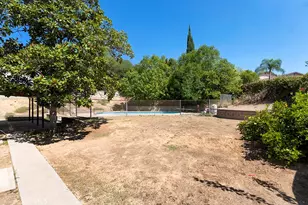 10568 Des Moines, Porter Ranch, CA 91326 - Photo 23