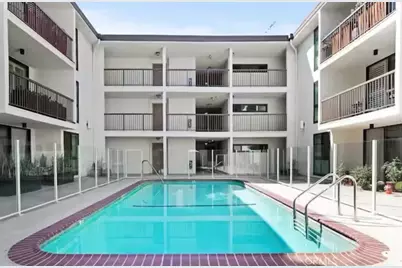911 N Kings #306, West Hollywood, CA 90069 - Photo 21